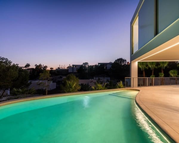 3 soverom Villa til salgs i Campoamor, Orihuela med svømmebasseng garasje - € 2 365 000 (Ref: 10167426)