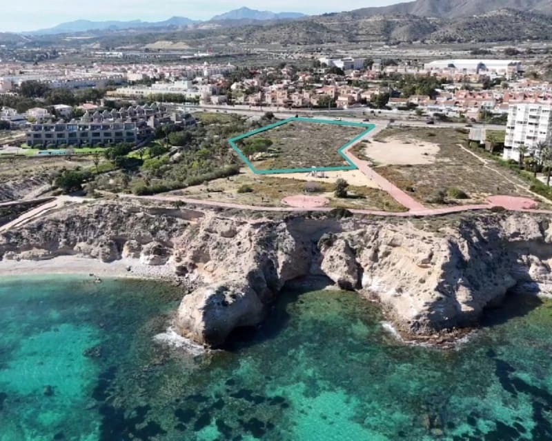 Casa de 3 habitaciones en El Campello en venta con piscina garaje - 1.054.000 € (Ref: 10168927)