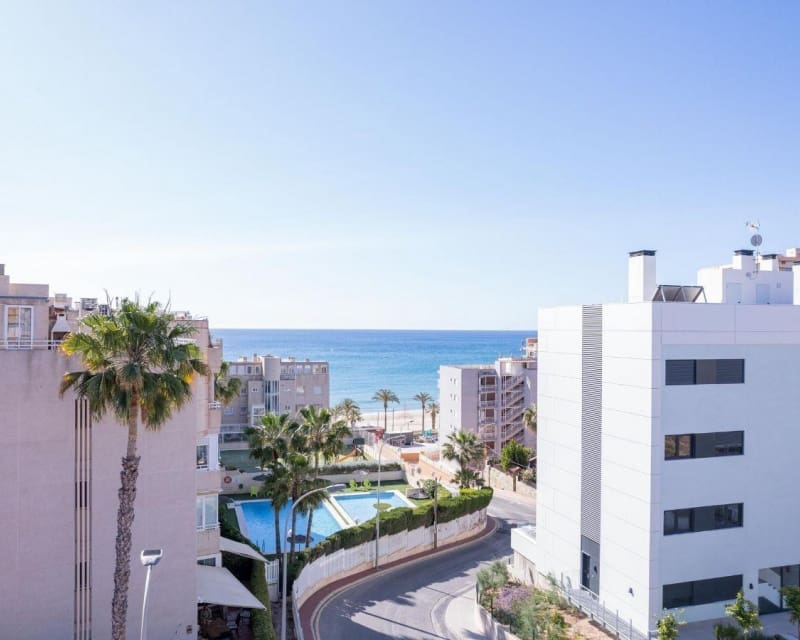 3 bedroom Apartment for sale in El Campello with pool garage - € 535,000 (Ref: 10169165)