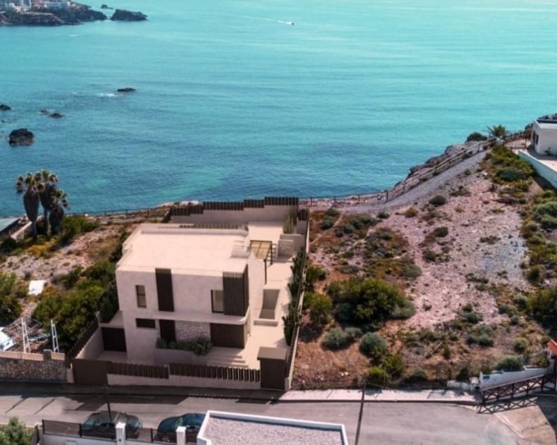 Chalet de 3 habitaciones en Cala Flores en venta con piscina garaje - 1.950.000 € (Ref: 10169191)