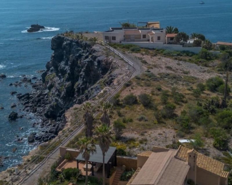 Chalet de 3 habitaciones en Cala Flores en venta con piscina garaje - 1.950.000 € (Ref: 10169191)