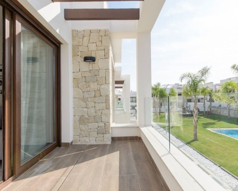 3 slaapkamer Bungalow te koop in Los Balcones met zwembad garage - € 330.000 (Ref: 10169199)