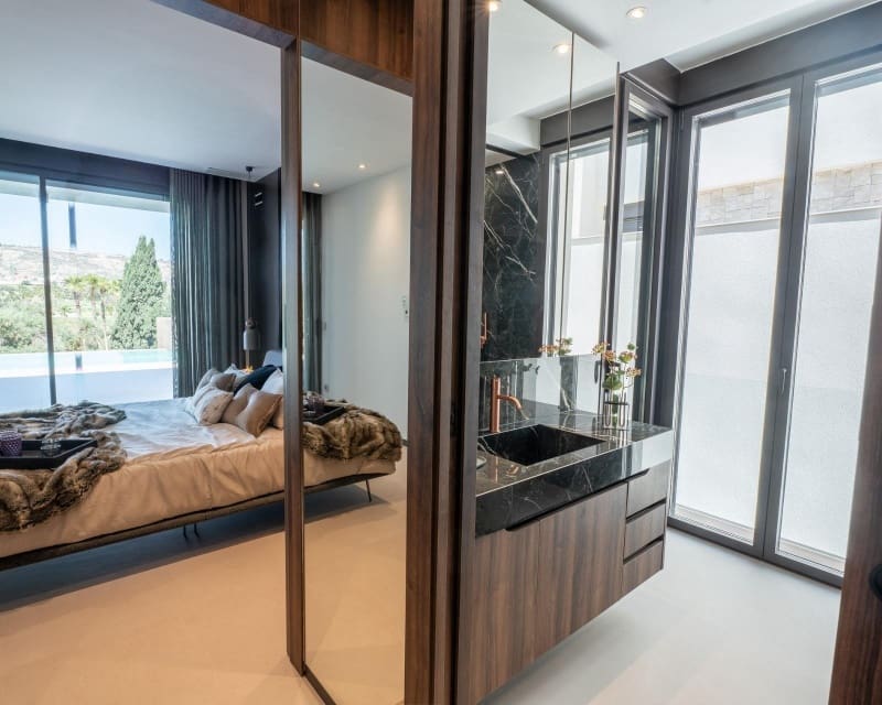 3 sypialnia Willa na sprzedaż w Algorfa z basenem garażem - 1 600 000 € (Ref: 10169206)