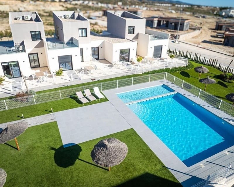 3 slaapkamer Villa te koop in Banos y Mendigo met zwembad - € 320.500 (Ref: 10169241)