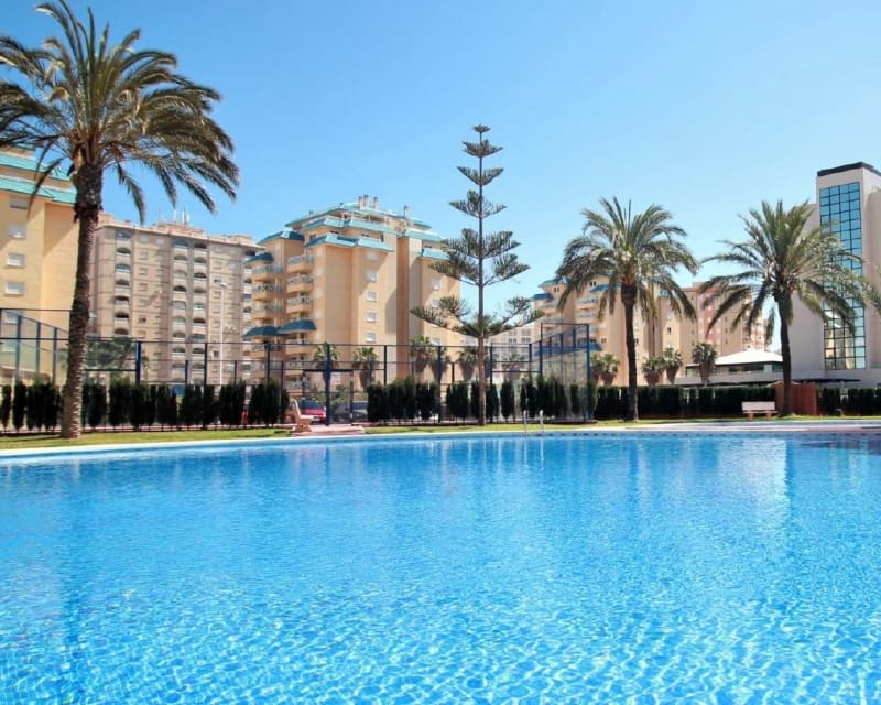 2 soveværelse Byhus til salg i La Manga del Mar Menor med swimmingpool - € 260.560 (Ref: 8074098)