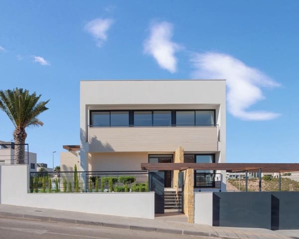 4 Zimmer Villa zu verkaufen in Campoamor, Orihuela mit Pool - 1.160.000 € (Ref: 8124723)