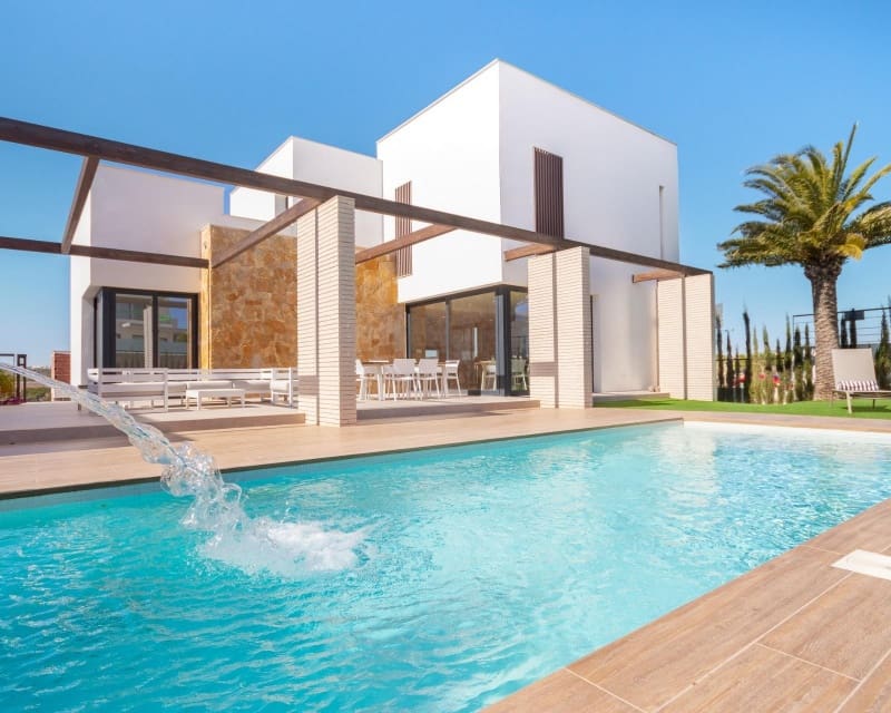 4 Zimmer Villa zu verkaufen in Campoamor mit Pool - 1.160.000 € (Ref: 8124723)