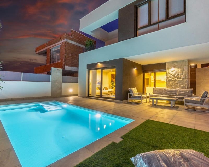 3 camera da letto Villa in vendita in Ciudad Quesada con piscina - 649.000 € (Rif: 8124732)