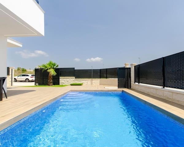 3 soveværelse Villa til salg i San Miguel de Salinas med swimmingpool - € 415.000 (Ref: 8124733)