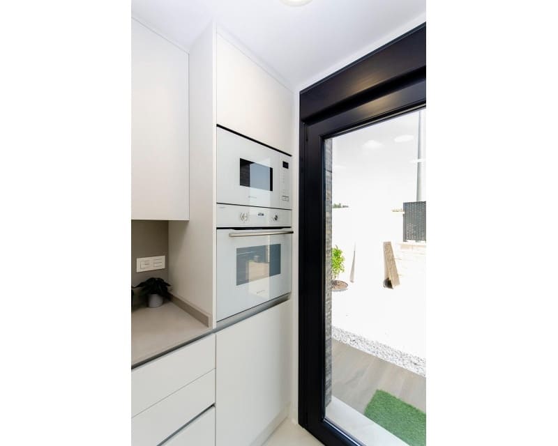 3 soveværelse Villa til salg i San Miguel de Salinas med swimmingpool - € 415.000 (Ref: 8124733)