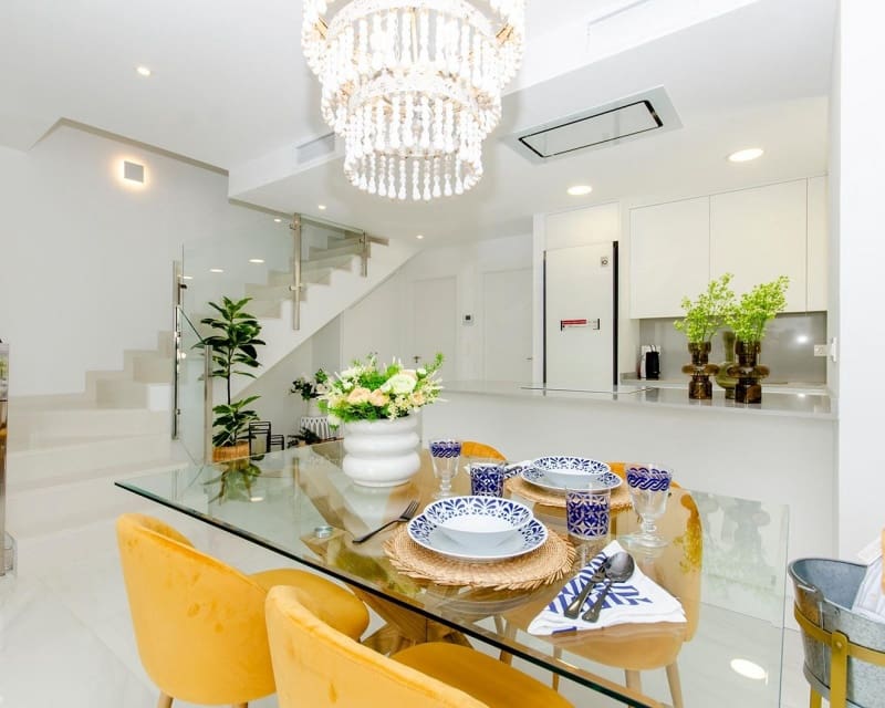 3 soveværelse Villa til salg i San Miguel de Salinas med swimmingpool - € 415.000 (Ref: 8124733)