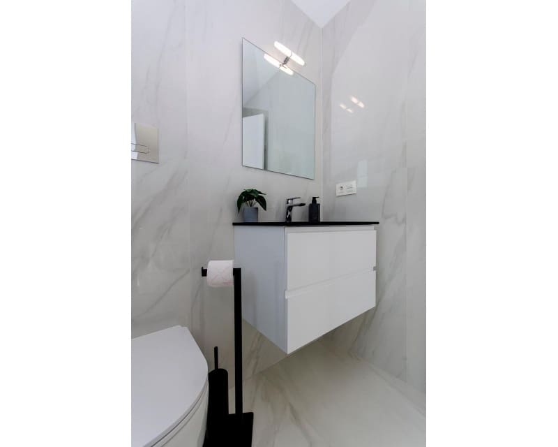 3 soveværelse Villa til salg i San Miguel de Salinas med swimmingpool - € 415.000 (Ref: 8124733)