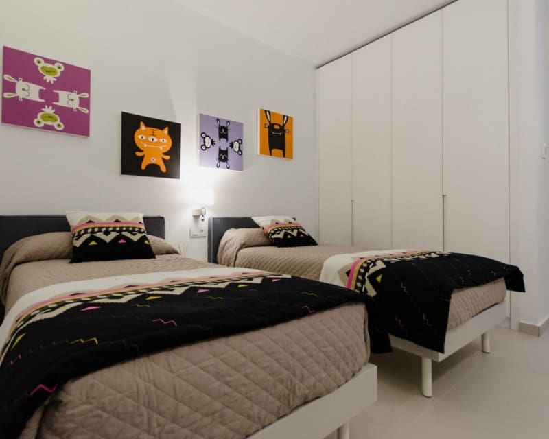 4 quarto Moradia para venda em Campoamor com piscina - 1 195 000 € (Ref: 8168230)