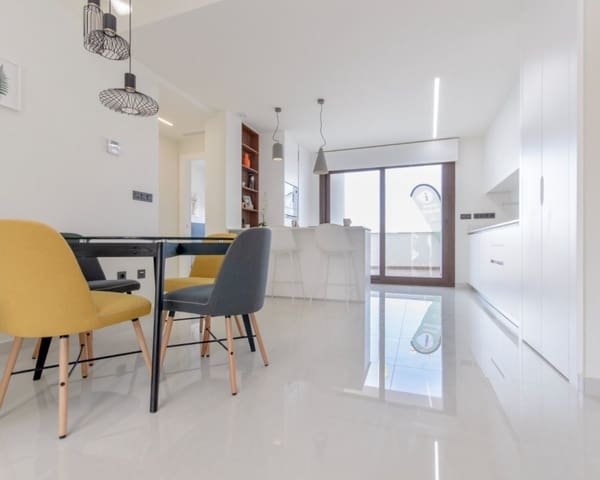 2 soverom Leilighet til salgs i Los Balcones med svømmebasseng - € 275 000 (Ref: 8182077)