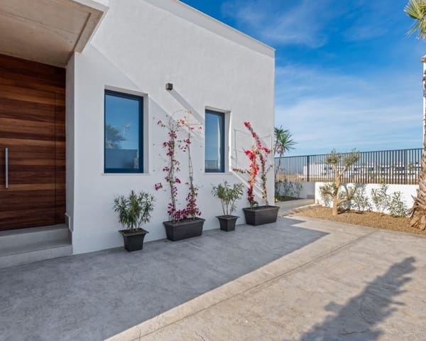 3 soveværelse Villa til salg i Mar de Cristal, Cartagena med swimmingpool - € 549.000 (Ref: 8312220)