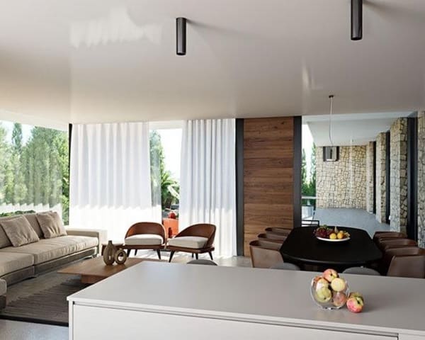 4 Zimmer Villa zu verkaufen in El Chaparral, Torrevieja mit Pool - 895.000 € (Ref: 8640168)