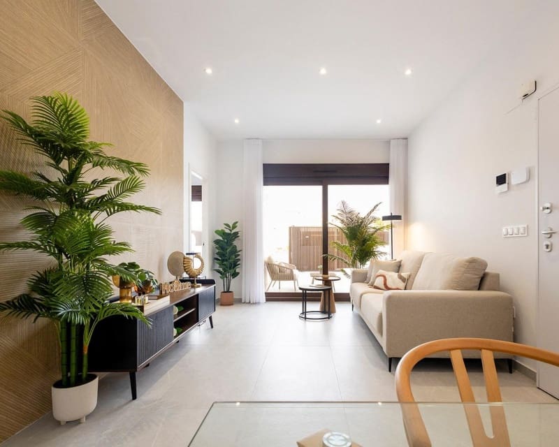 2 chambre Villa/Maison à vendre à San Miguel de Salinas avec piscine - 351 000 € (Ref: 8800219)