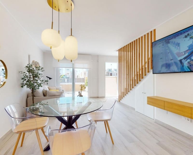 3 soveværelse Byhus til salg i Pilar de la Horadada med swimmingpool - € 309.900 (Ref: 8849971)