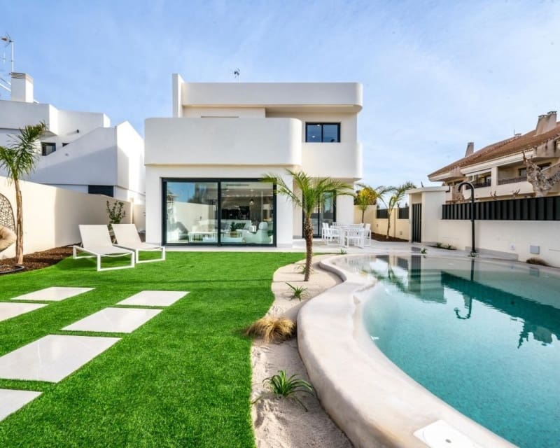 3 camera da letto Villa in vendita in Roldan con piscina garage - 415.950 € (Rif: 8990190)