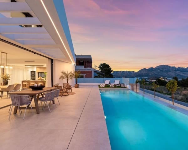 4 soveværelse Villa til salg i Polop med swimmingpool - € 725.000 (Ref: 9061500)