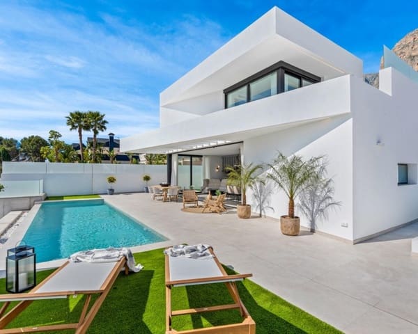 4 soveværelse Villa til salg i Polop med swimmingpool - € 725.000 (Ref: 9061500)