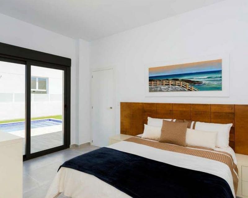 3 quarto Moradia para venda em Daya Nueva com piscina - 438 000 € (Ref: 9180388)