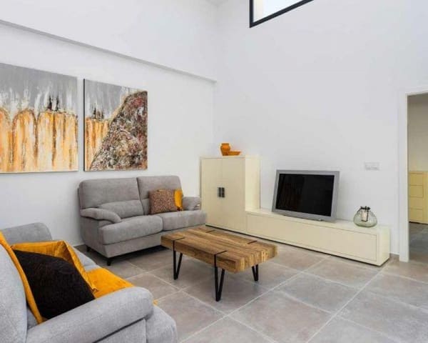 3 makuuhuone Huvila myytävänä paikassa Daya Nueva mukana uima-altaan - 438 000 € (Ref: 9180388)