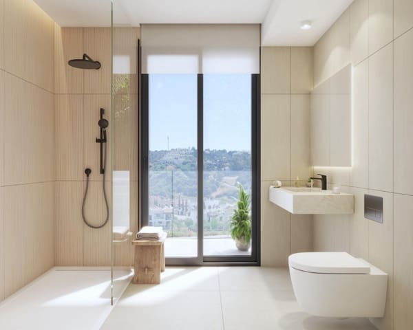 4 makuuhuone Omakotitalo myytävänä paikassa Estepona Golf, Estepona mukana uima-altaan - 730 000 € (Ref: 9187614)