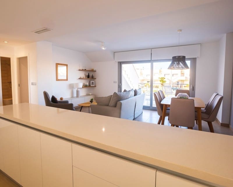 2 Zimmer Apartment zu verkaufen in San Miguel de Salinas mit Pool - 299.900 € (Ref: 9216712)