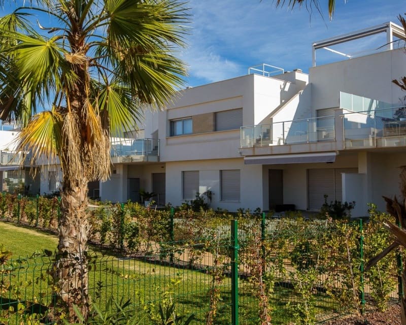 2 Zimmer Apartment zu verkaufen in San Miguel de Salinas mit Pool - 299.900 € (Ref: 9216712)