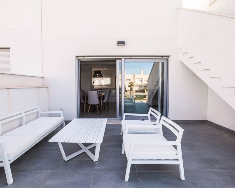 2 bedroom Apartment for sale in San Miguel de Salinas with pool garage - € 299,900 (Ref: 9216712)