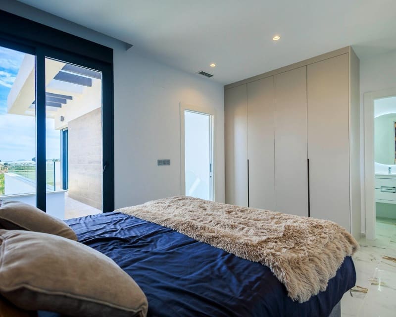 3 soveværelse Villa til salg i Pilar de la Horadada med swimmingpool - € 460.000 (Ref: 9254220)