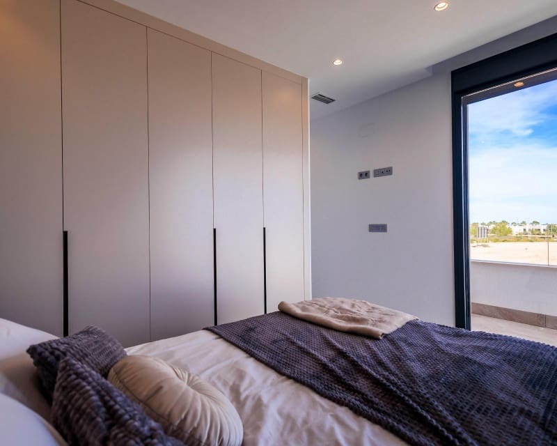 3 soveværelse Villa til salg i Pilar de la Horadada med swimmingpool - € 460.000 (Ref: 9254220)