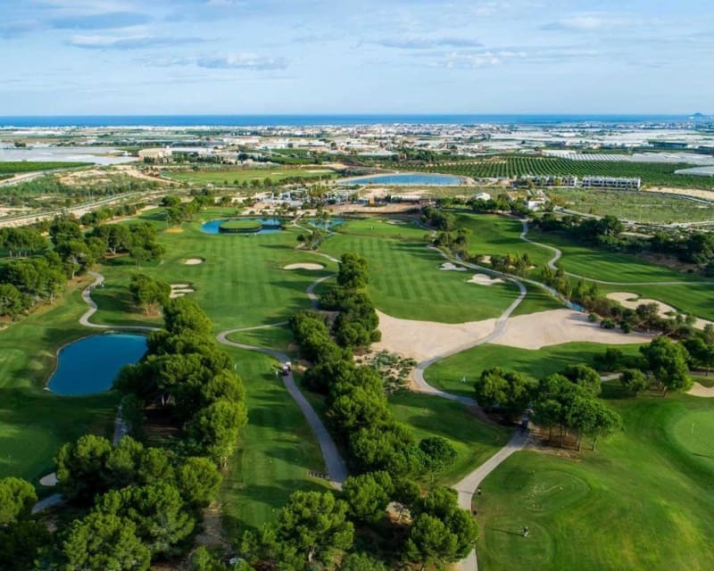 3 soveværelse Villa til salg i Pilar de la Horadada med swimmingpool - € 460.000 (Ref: 9254220)