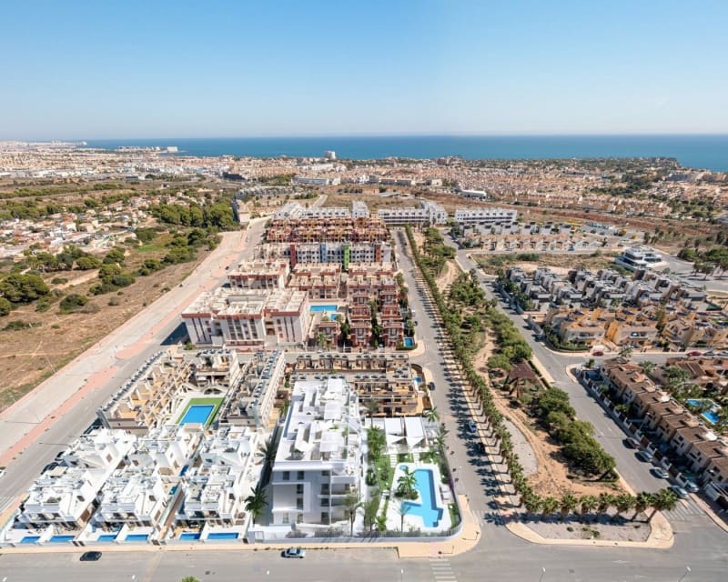 3 soveværelse Lejlighed til salg i Cabo Roig med swimmingpool - € 369.000 (Ref: 9254223)