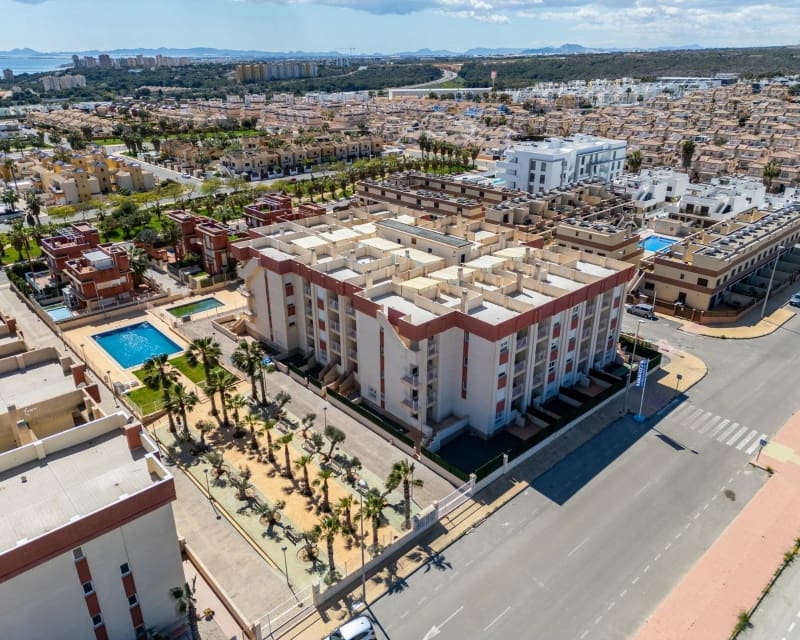 1 soveværelse Lejlighed til salg i Cabo Roig med swimmingpool - € 142.500 (Ref: 9269234)