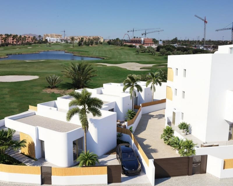 3 chambre Villa/Maison à vendre à Los Alcazares avec piscine - 589 900 € (Ref: 9288092)