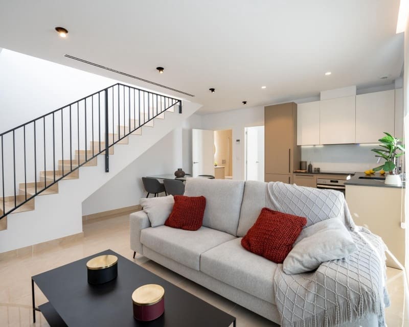 3 slaapkamer Villa te koop in El Pinet met zwembad - € 459.000 (Ref: 9294218)