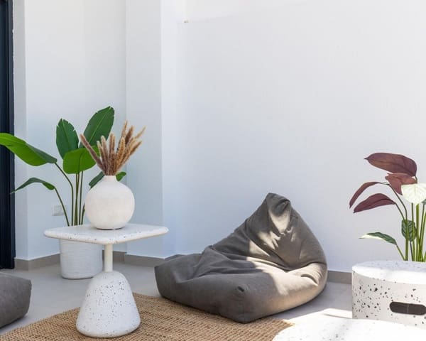 4 makuuhuone Omakotitalo myytävänä paikassa Rafal mukana uima-altaan - 269 000 € (Ref: 9310564)