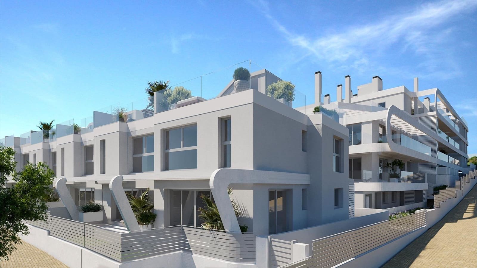 4 makuuhuone Omakotitalo myytävänä paikassa Estepona mukana uima-altaan - 730 000 € (Ref: 9371846)