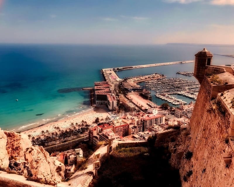 1 Zimmer Apartment zu verkaufen in Alicante / Alacant Stadt - 164.900 € (Ref: 9375029)