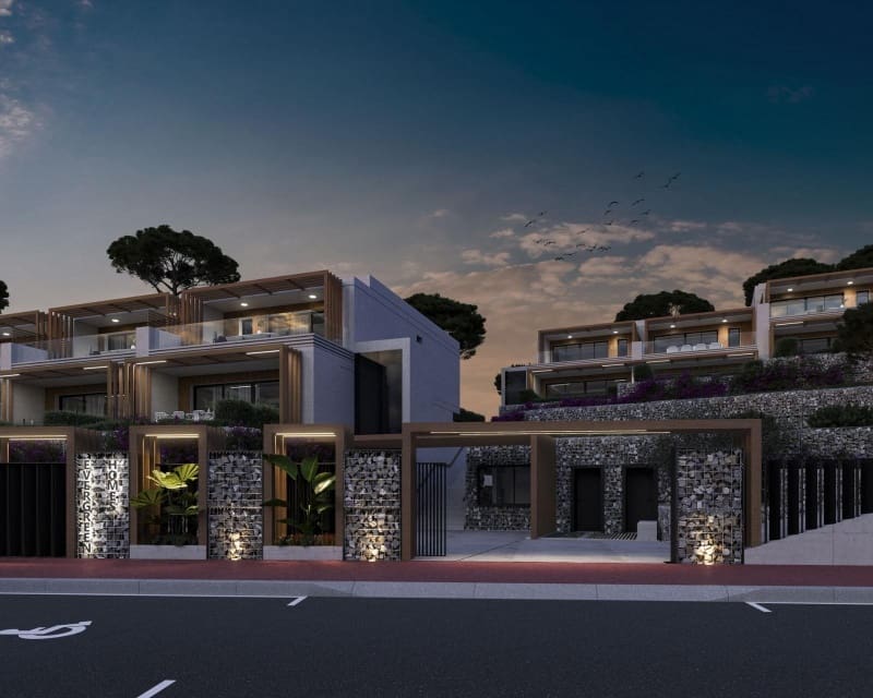 3 makuuhuone Omakotitalo myytävänä paikassa El Faro mukana uima-altaan - 776 000 € (Ref: 9446013)