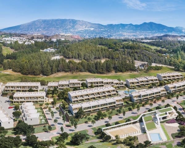 3 chambre Maison de Ville à vendre à El Faro, Mijas avec piscine - 891 000 € (Ref: 9446013)