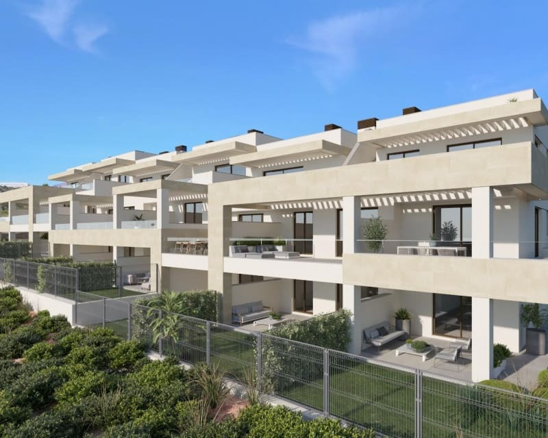 3 bedroom Apartment for sale in Estepona with pool - € 564,000 (Ref: 9446015)