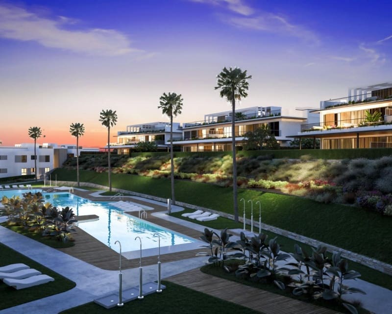 4 bedroom Apartment for sale in Los Monteros with pool - € 1,345,000 (Ref: 9446016)