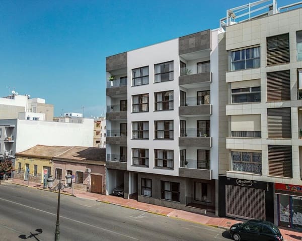 Apartamento de 2 habitaciones en Zona Pueblo, Guardamar del Segura en venta con piscina - 299.500 € (Ref: 9448545)