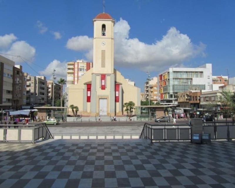 2 soveværelse Lejlighed til salg i Guardamar del Segura med swimmingpool - € 299.500 (Ref: 9448545)