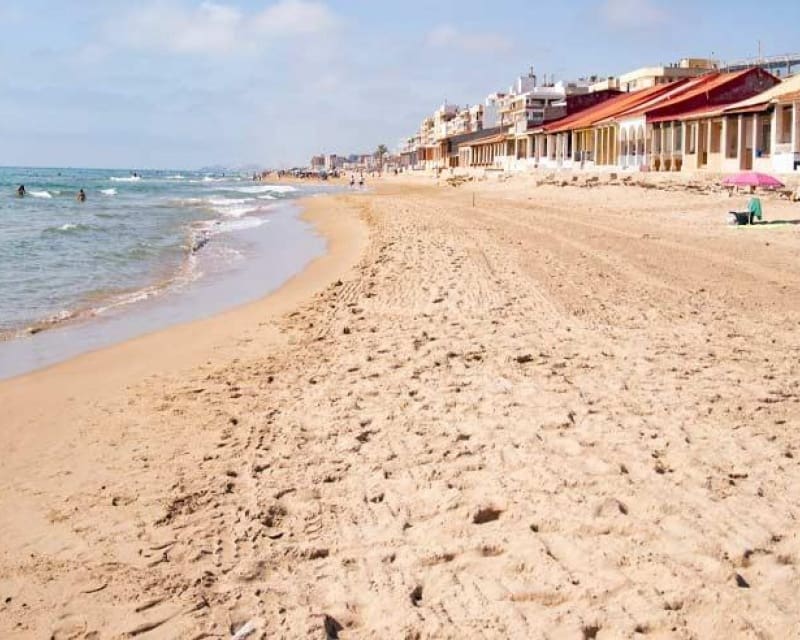 2 soveværelse Lejlighed til salg i Guardamar del Segura med swimmingpool - € 299.500 (Ref: 9448545)