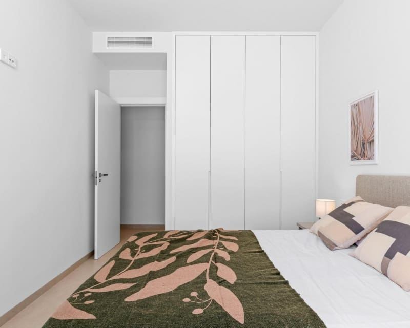 Chalet de 3 habitaciones en Los Alcázares en venta con piscina - 689.900 € (Ref: 9496987)