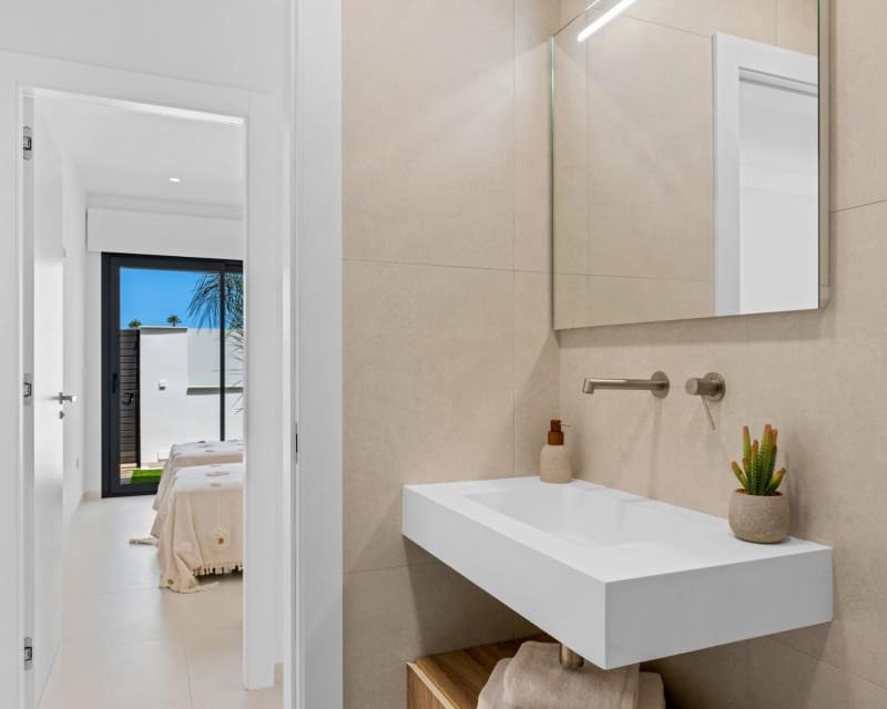 3 chambre Villa/Maison à vendre à Los Alcazares avec piscine - 499 900 € (Ref: 9496988)